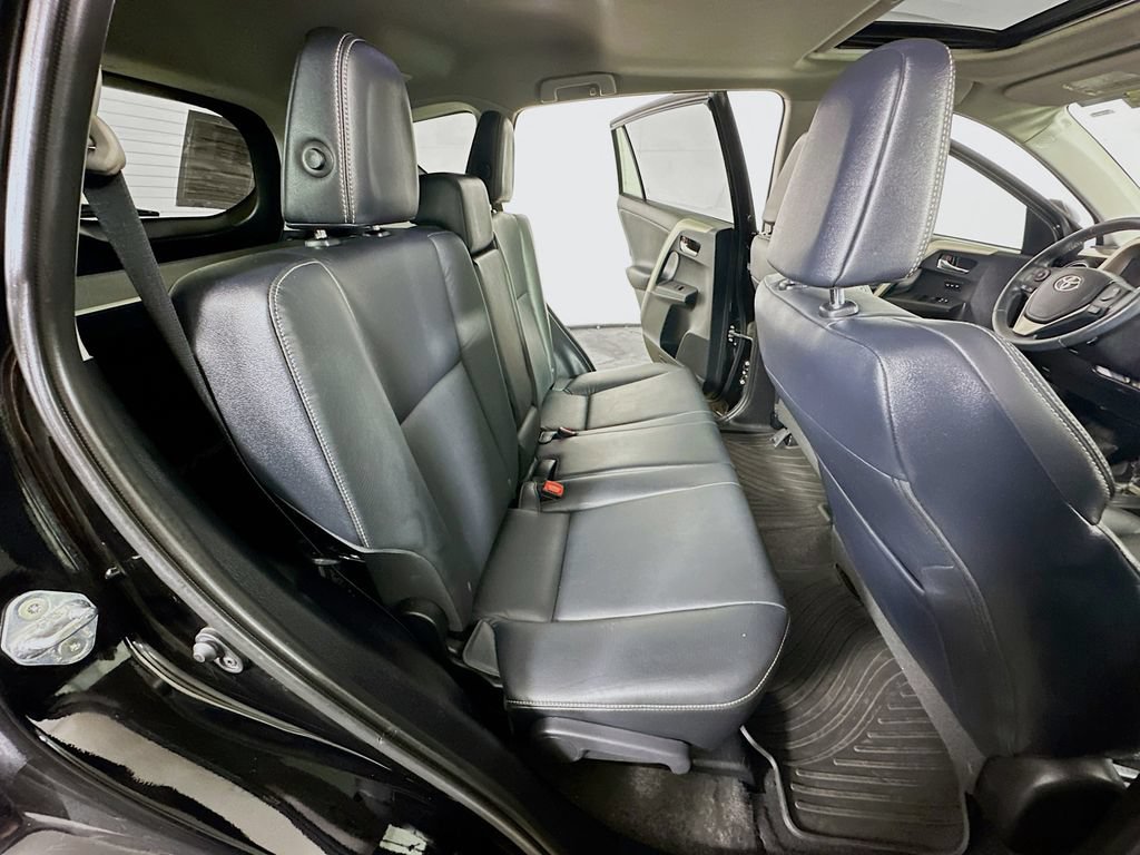 Used 2015 Toyota RAV4 Limited FWD image 11