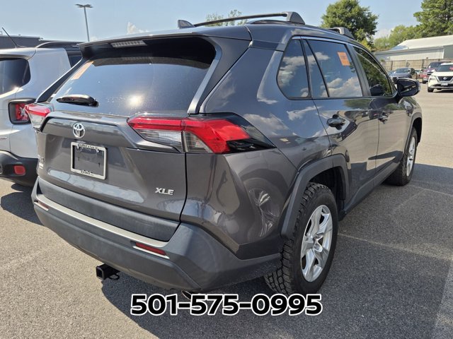 Used 2021 Toyota RAV4 XLE FWD image 4