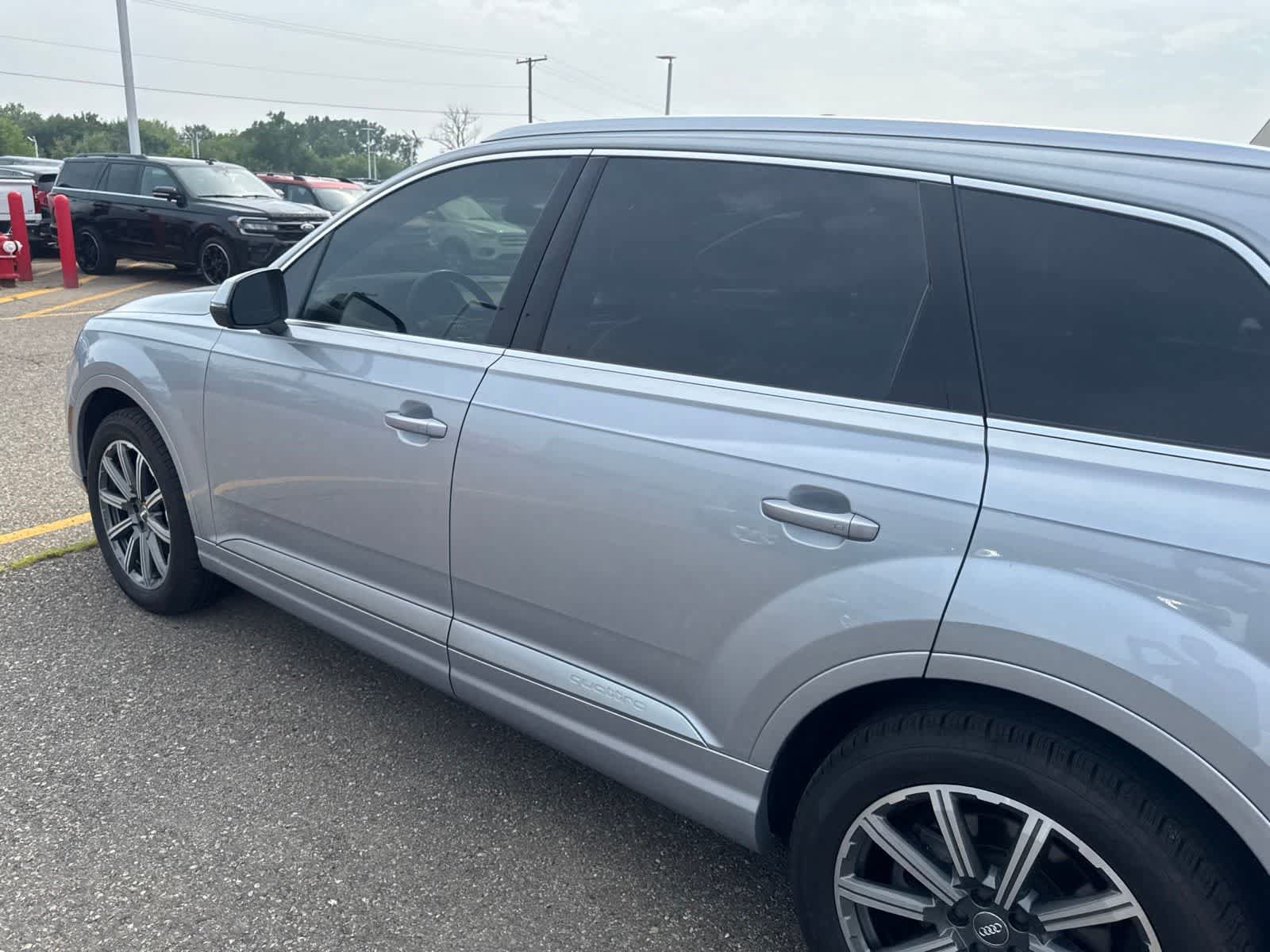 Used 2017 Audi Q7 3.0T Premium Plus w/ Premium Plus Package AWD/4WD image 17