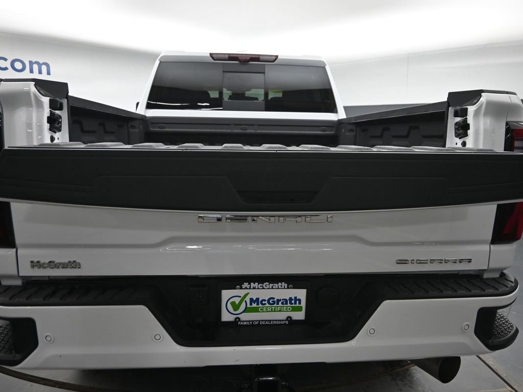 Used 2025 GMC Sierra 2500 Denali w/ Technology Package image 9