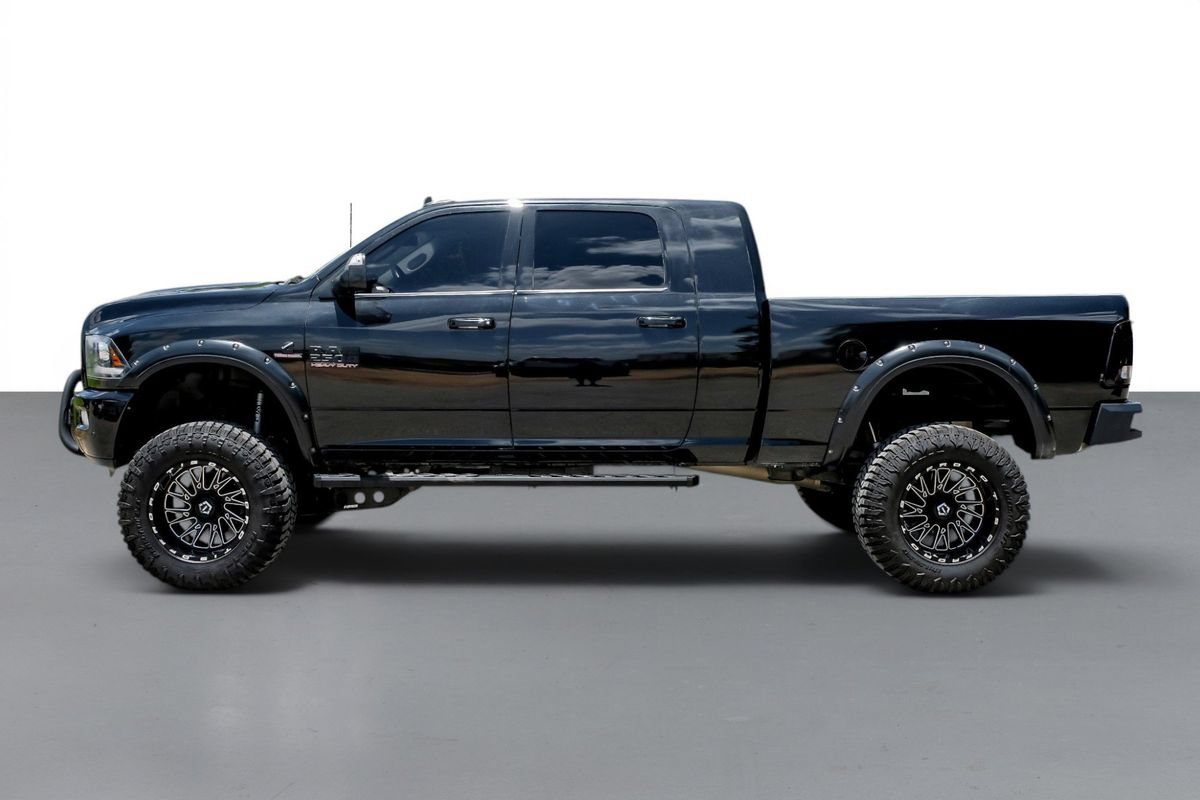 Used 2017 RAM 2500 Laramie w/ Sport Appearance Group AWD/4WD image 9
