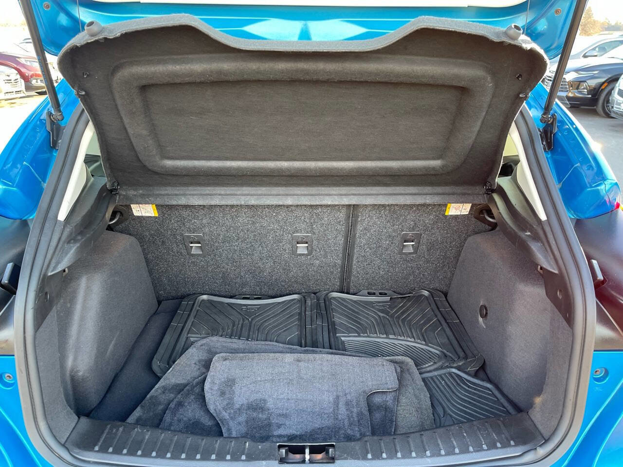 Used 2017 Ford Focus SE image 32