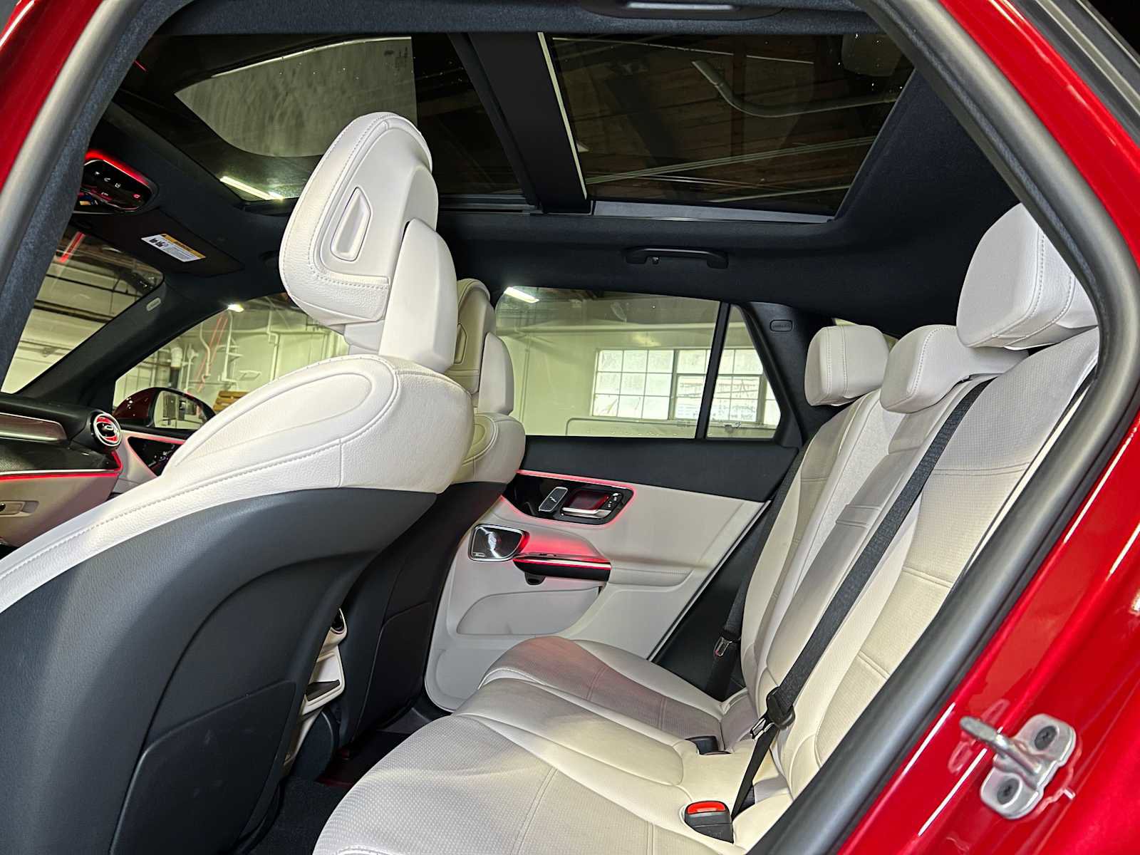 Certified 2025 Mercedes-Benz GLC 300 4MATIC image 18