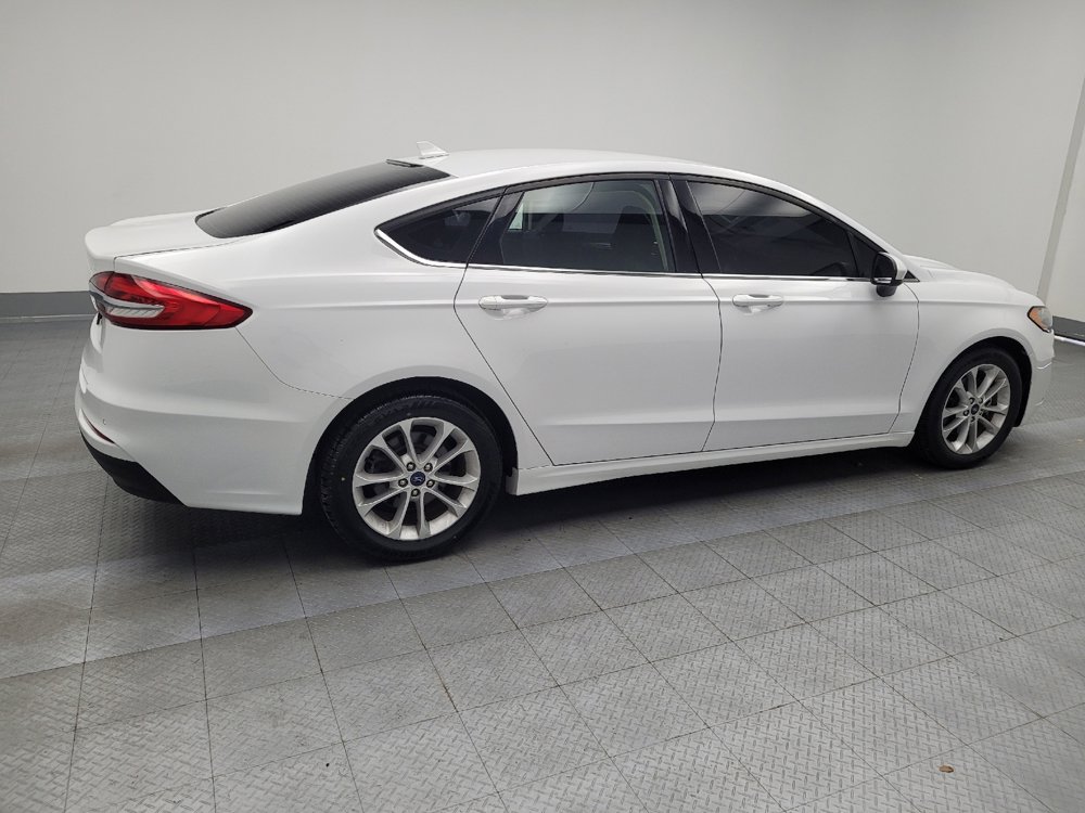 Used 2020 Ford Fusion SE image 10