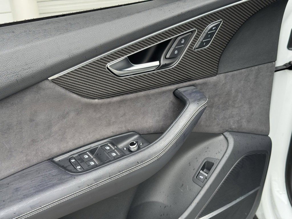Used 2025 Audi SQ7 Prestige image 24