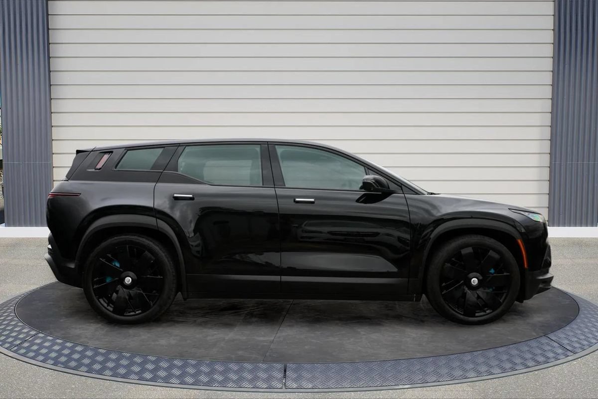 Used 2023 Fisker Ocean Extreme AWD/4WD image 8