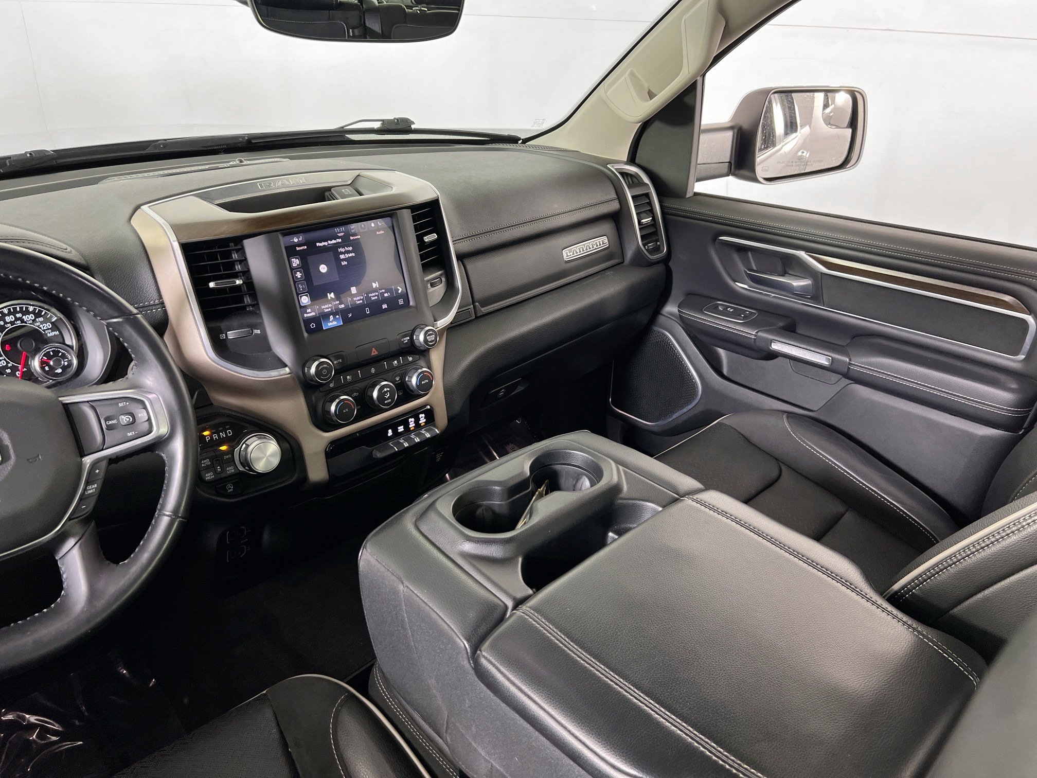 Used 2022 RAM 1500 Laramie AWD/4WD image 22