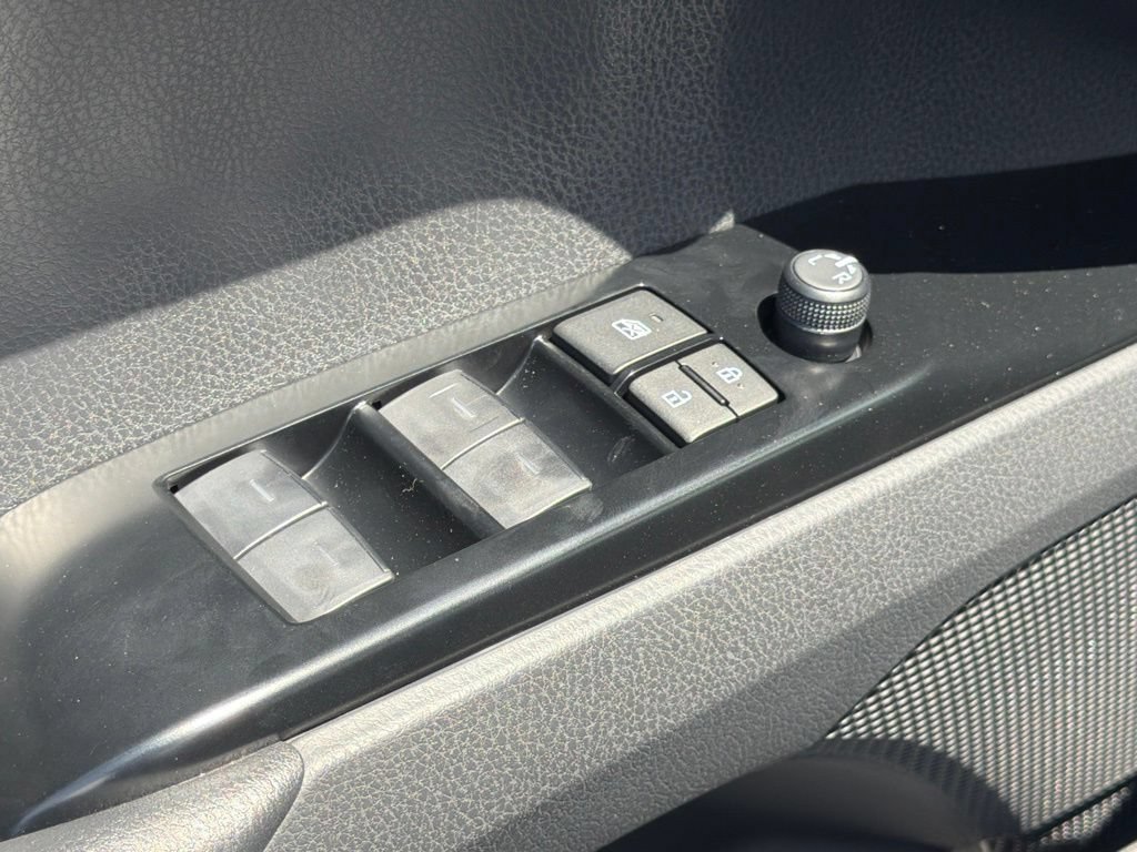 New 2026 Toyota Camry SE FWD image 19
