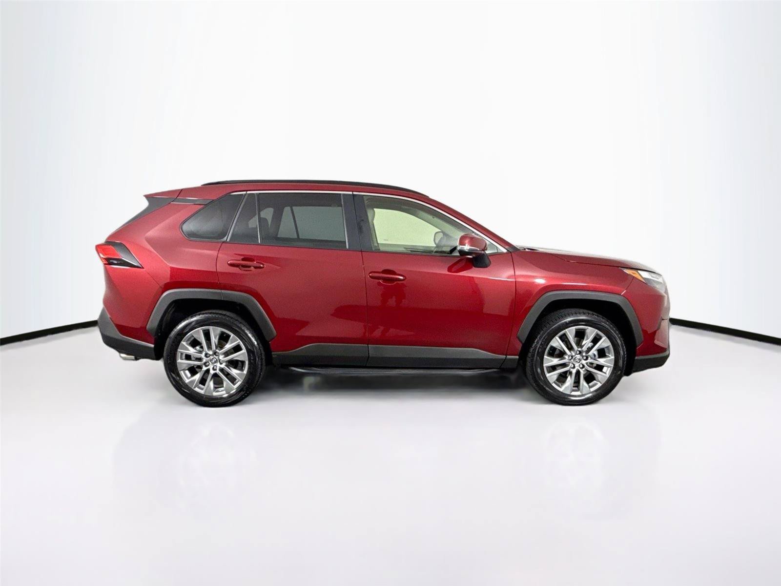 Used 2025 Toyota RAV4 XLE Premium w/ Weather Package AWD/4WD image 11