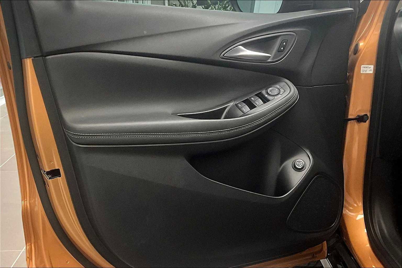 Used 2024 Buick Encore GX Sport Touring w/ Comfort Package image 20