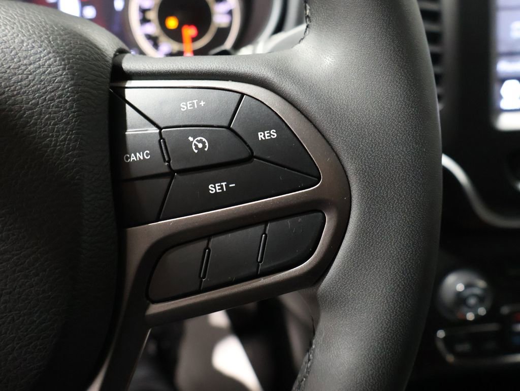 Certified 2021 Jeep Cherokee Latitude Lux w/ Comfort/Convenience Group image 41