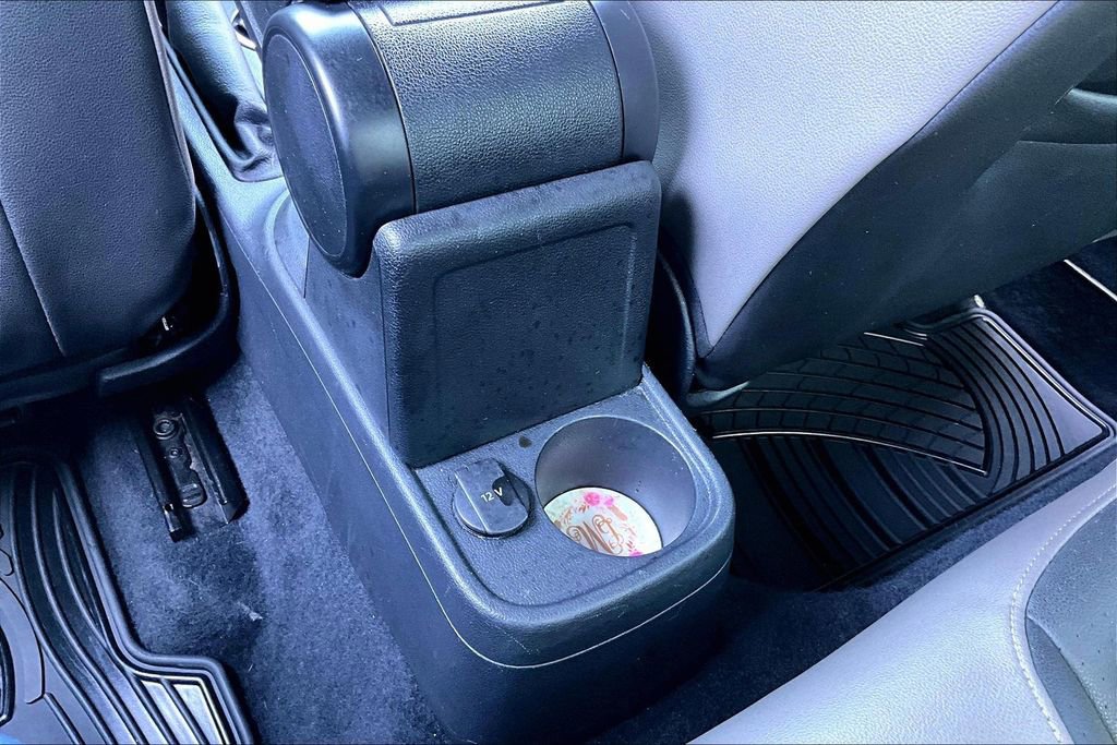 Used 2015 Volkswagen Beetle 1.8T Classic FWD image 31