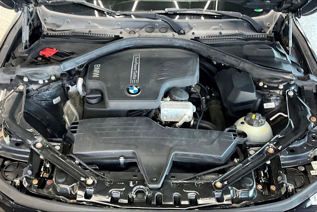 Used 2016 BMW 428i xDrive Convertible image 32