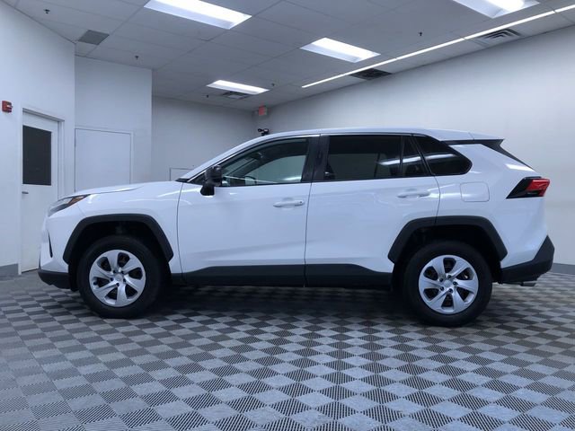 Used 2025 Toyota RAV4 LE AWD/4WD image 11