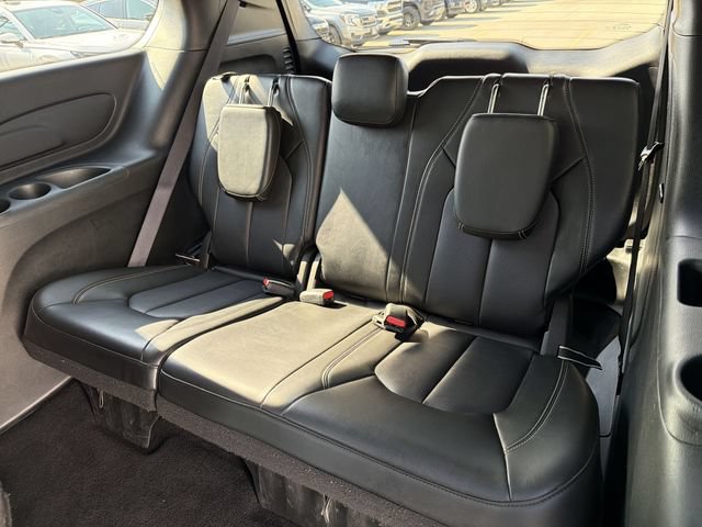 Used 2025 Chrysler Pacifica Select FWD image 24