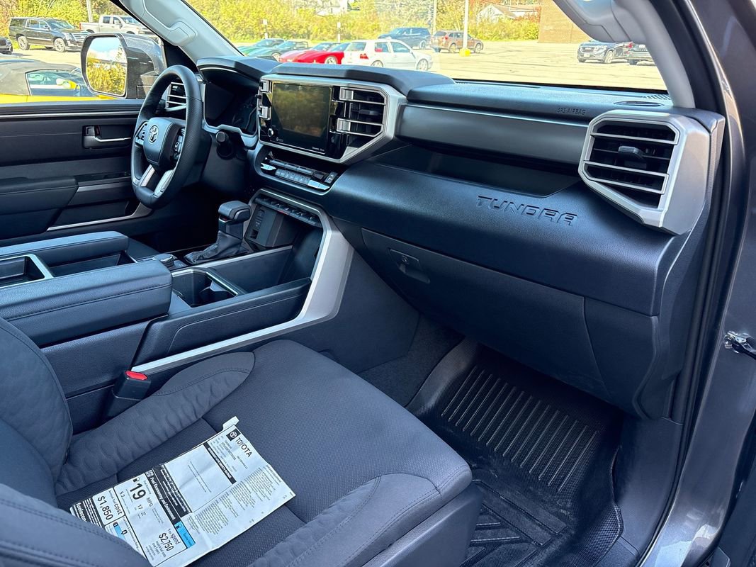 Used 2022 Toyota Tundra SR5 image 31
