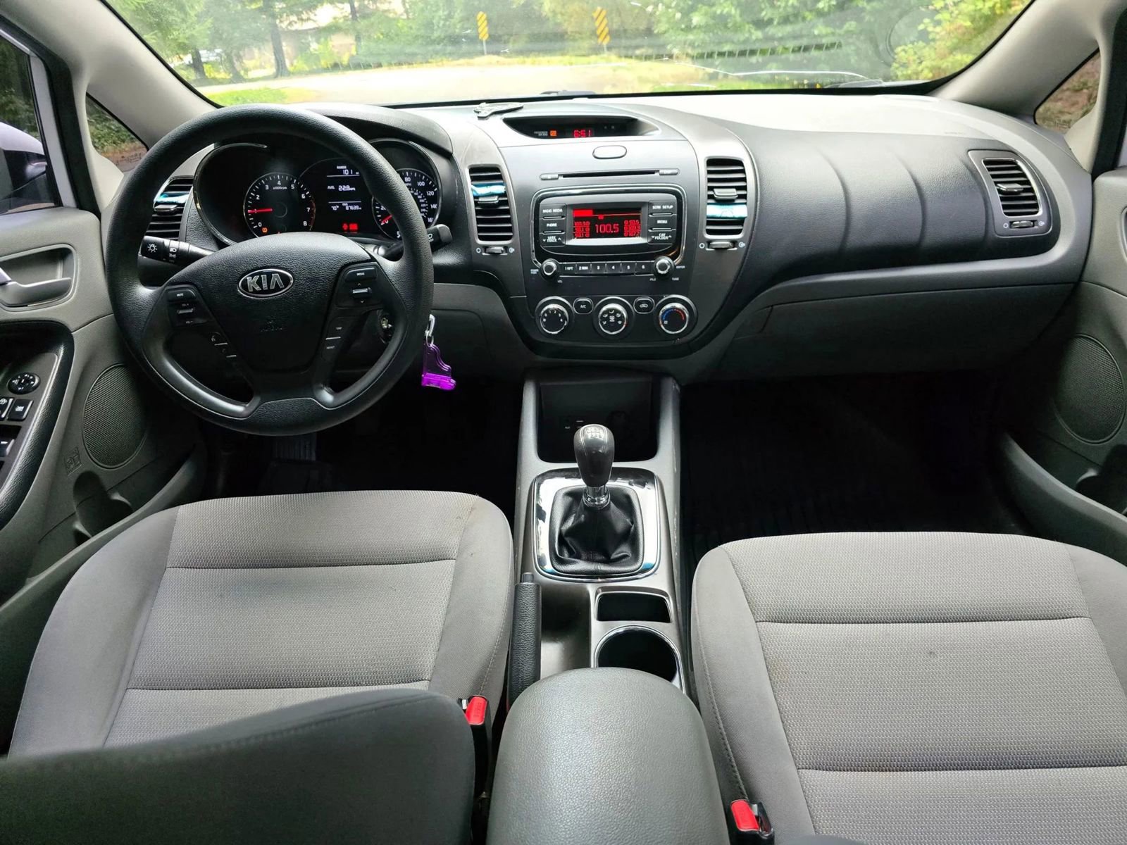 Used 2017 Kia Forte LX image 15