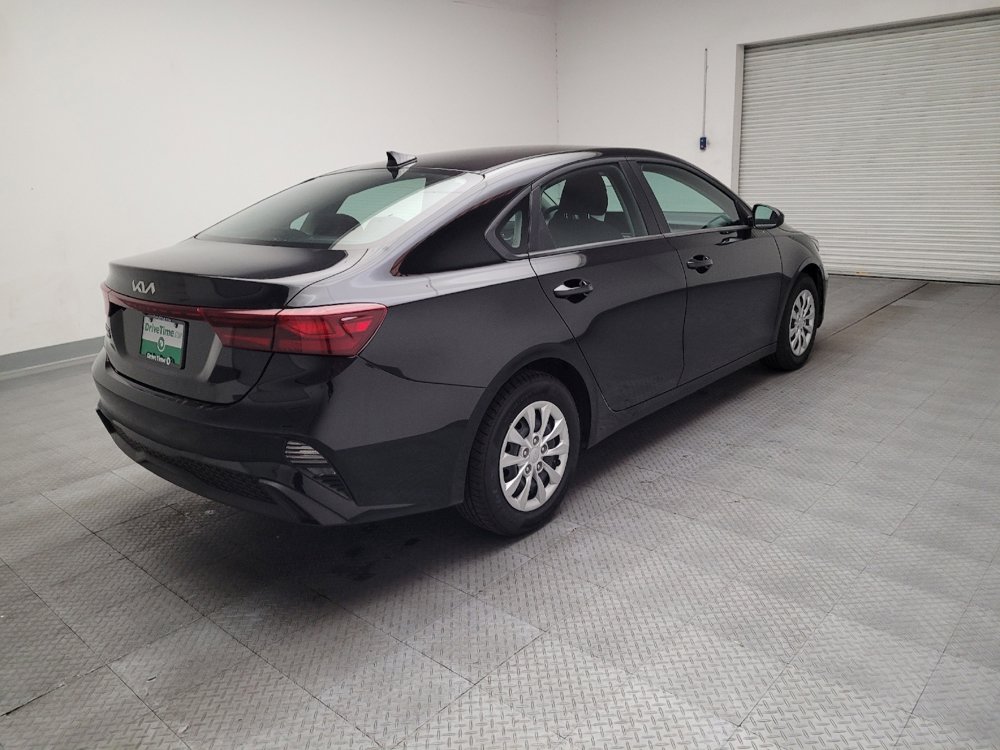 Used 2024 Kia Forte LX FWD image 9