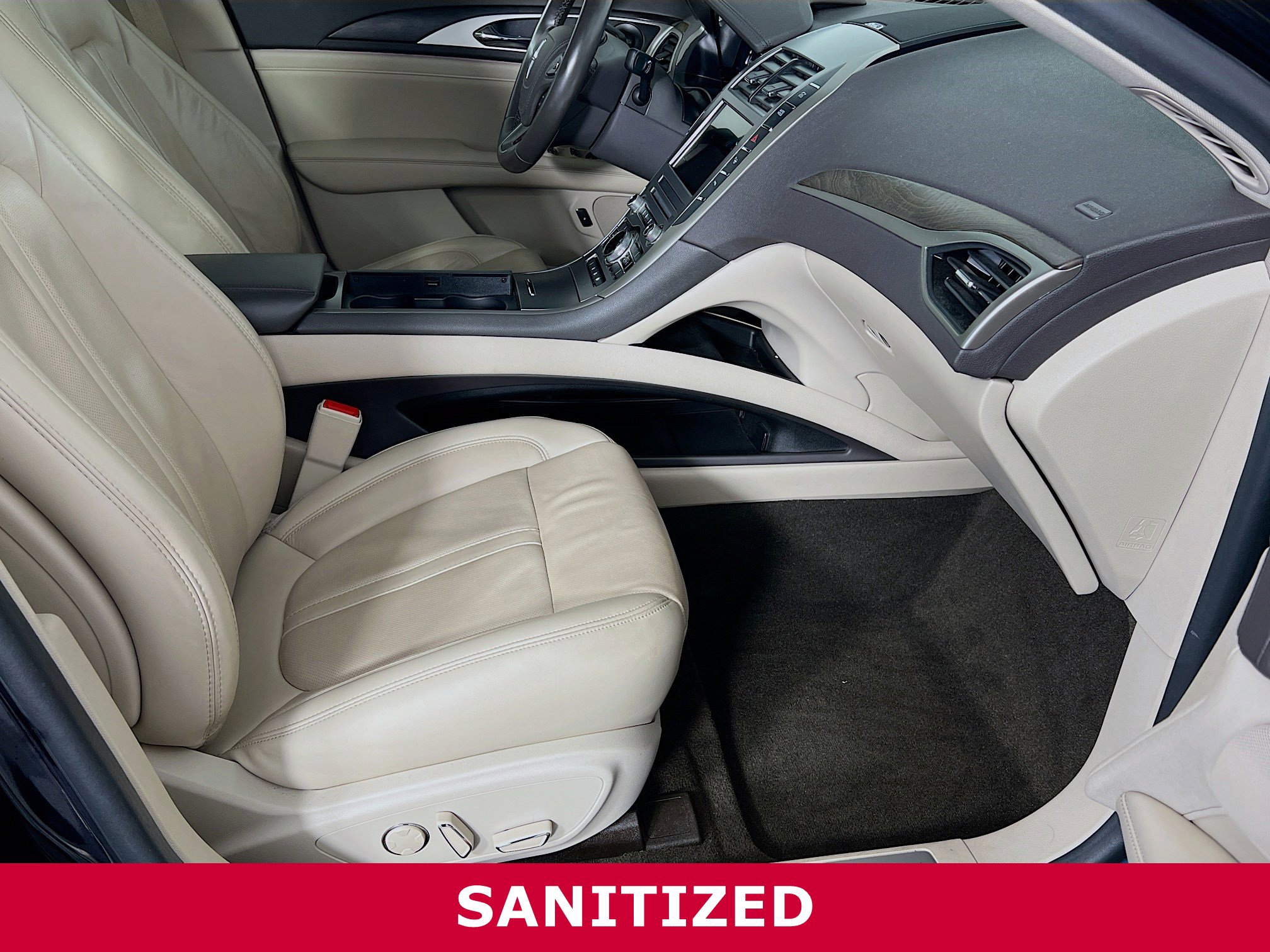 Used 2020 Lincoln MKZ Reserve w/ Elements Package image 24