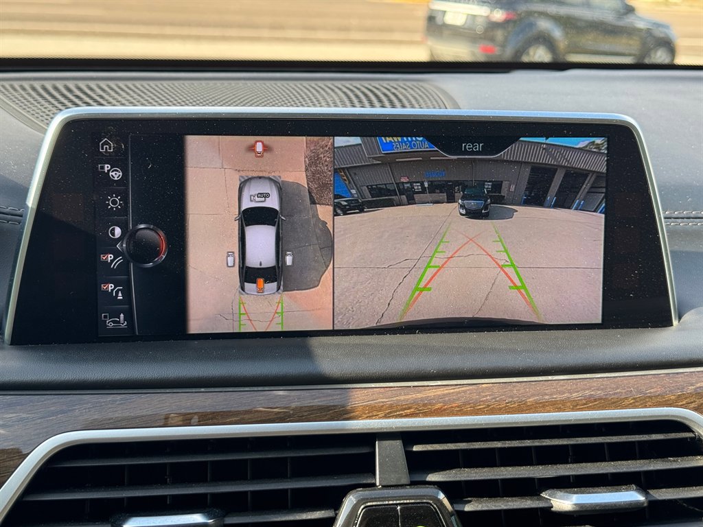 Used 2016 BMW 740i RWD image 8