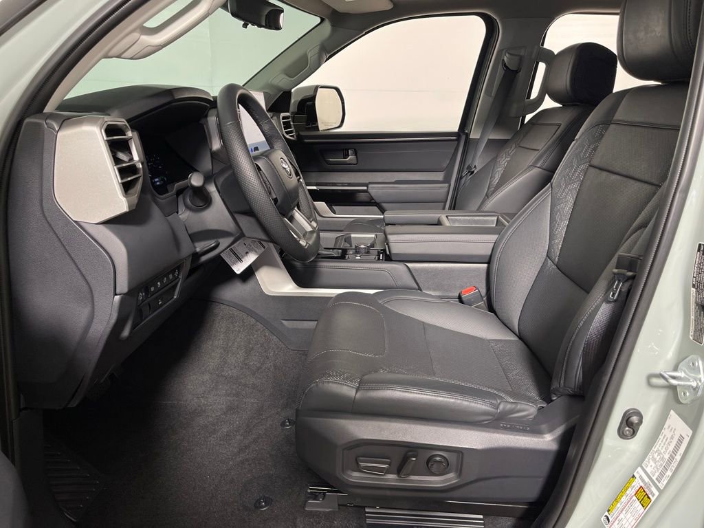 Used 2024 Toyota Tundra Limited image 12