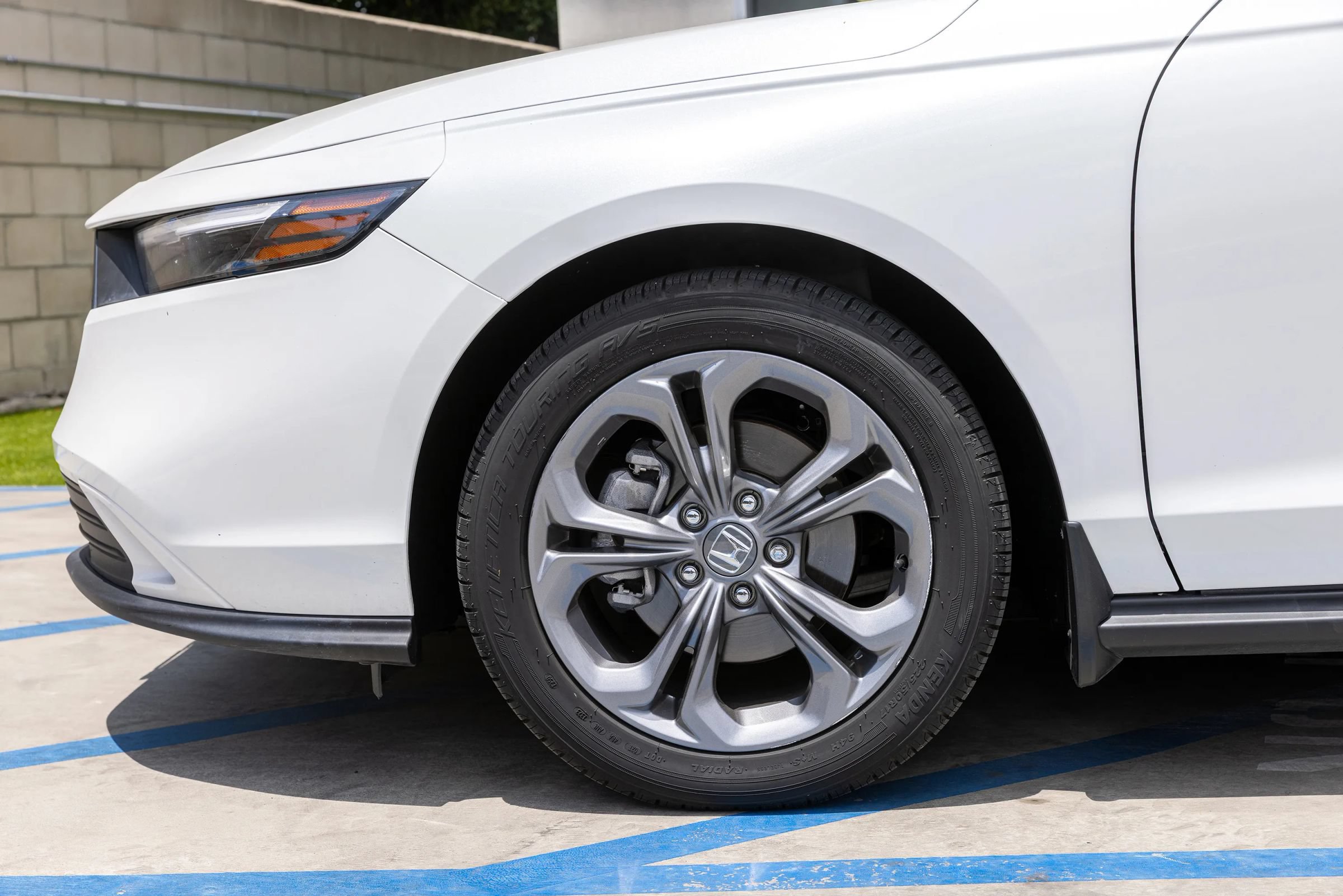 Used 2024 Honda Accord EX image 37