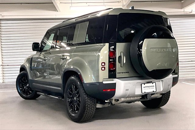 Used 2025 Land Rover Defender 110 S image 10