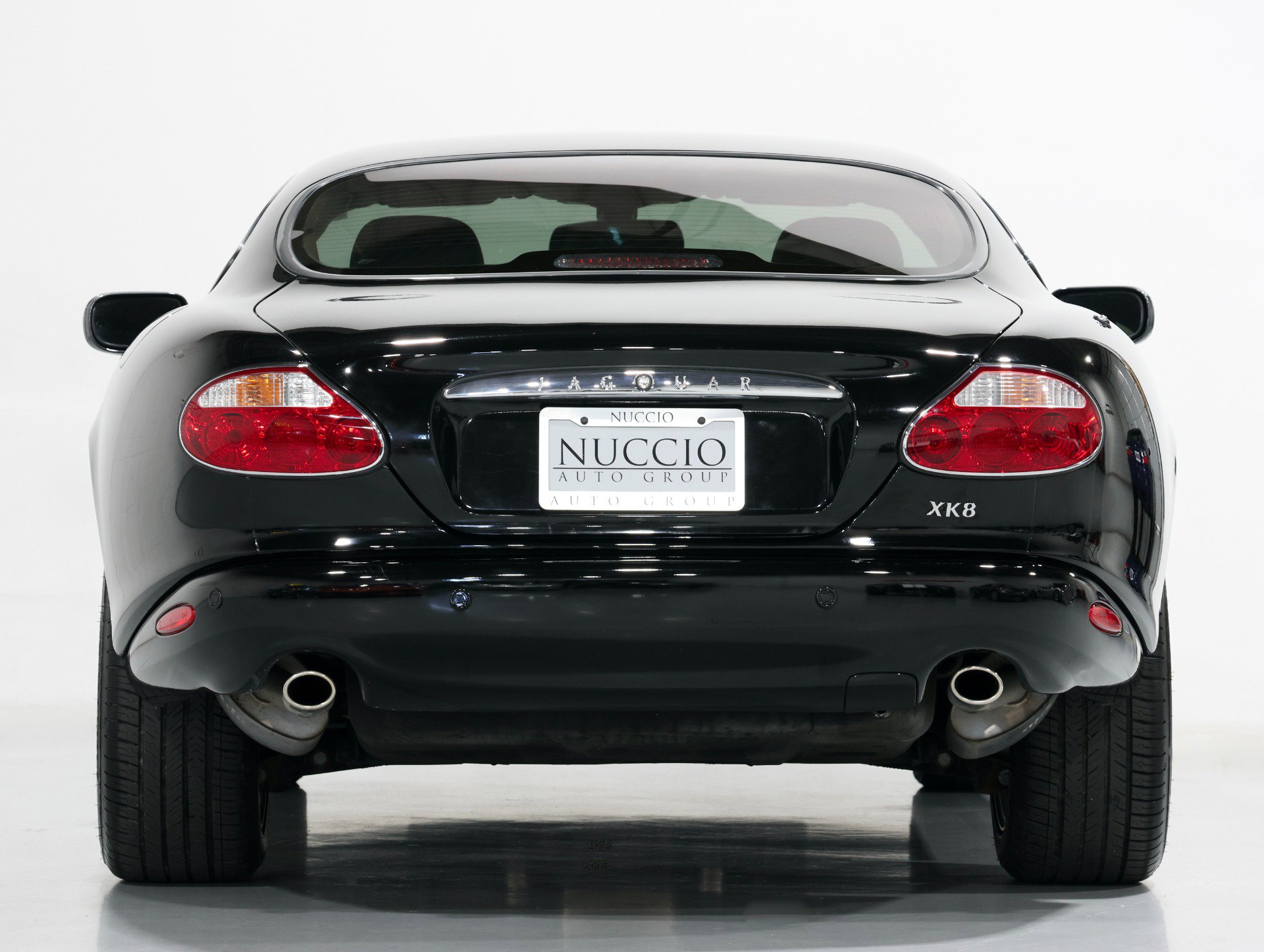 Used 2002 Jaguar XK8 Coupe image 8