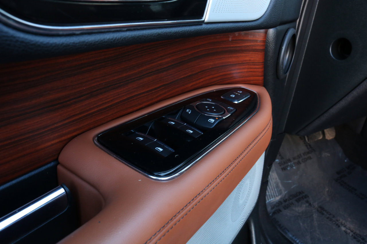 Used 2020 Lincoln Navigator L Reserve w/ Luxury Package image 20