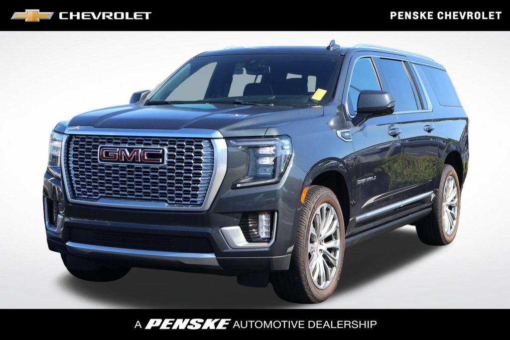 Used 2022 GMC Yukon XL Denali AWD/4WD image 1