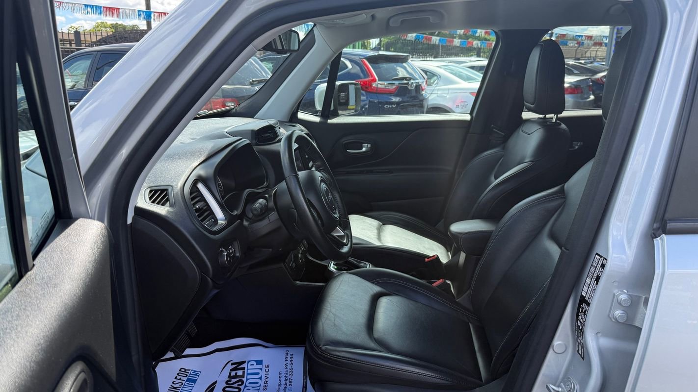 Used 2021 Jeep Renegade Limited image 8