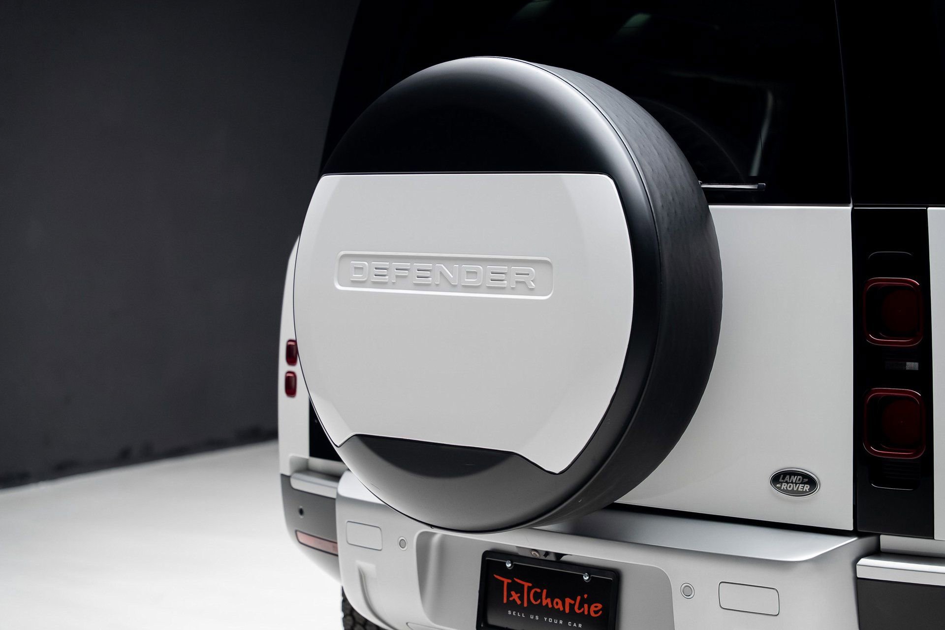 Used 2021 Land Rover Defender 110 S image 33