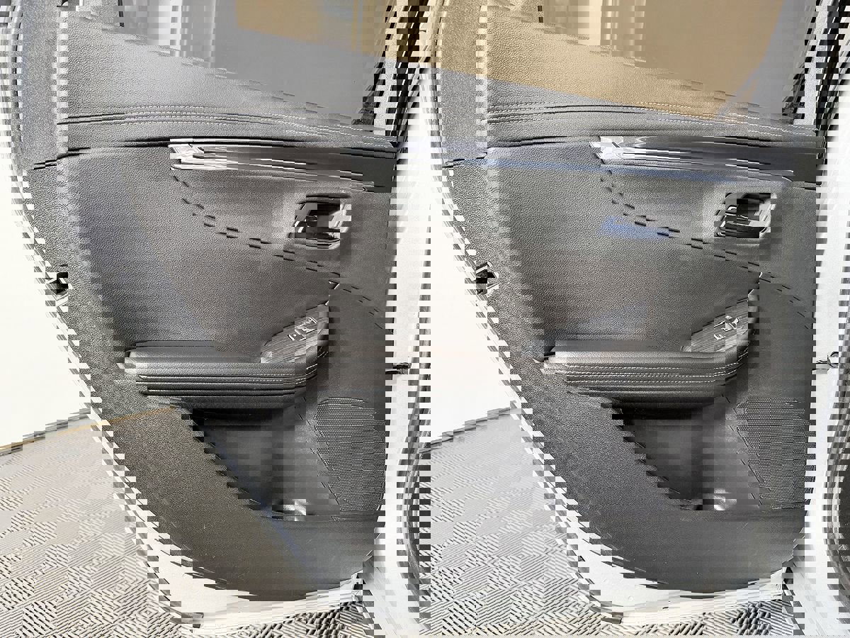 Used 2018 Chevrolet Impala Premier FWD image 35