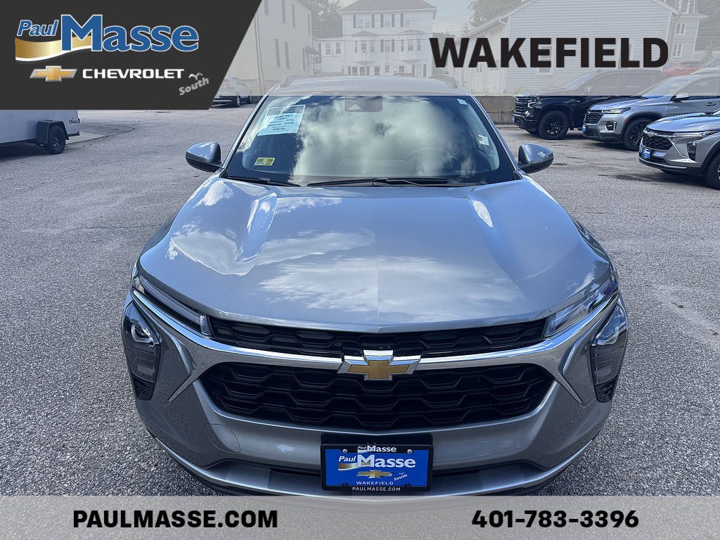 Certified 2026 Chevrolet Trax LT w/ Driver Confidence Package FWD image 2