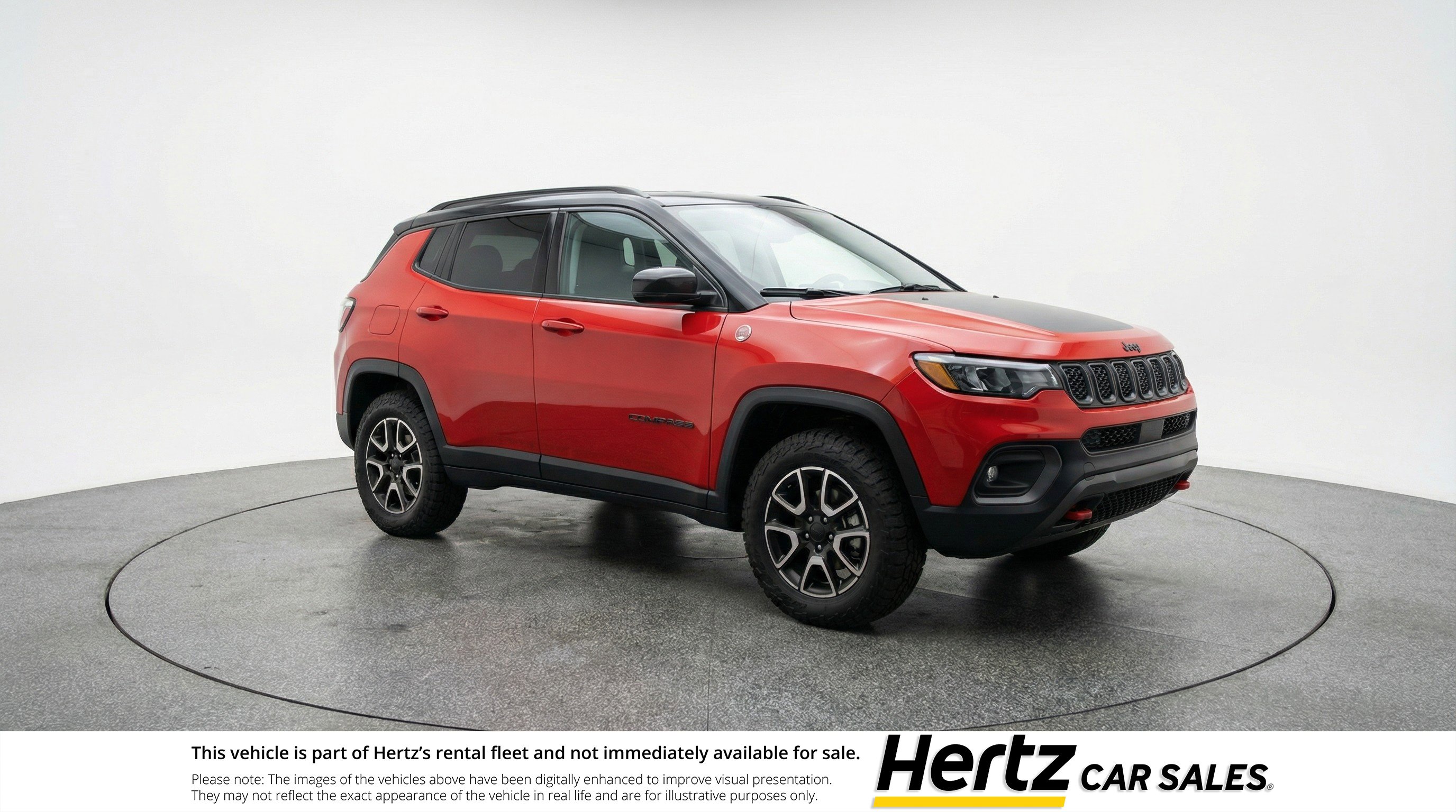 Used 2025 Jeep Compass Trailhawk AWD/4WD image 1
