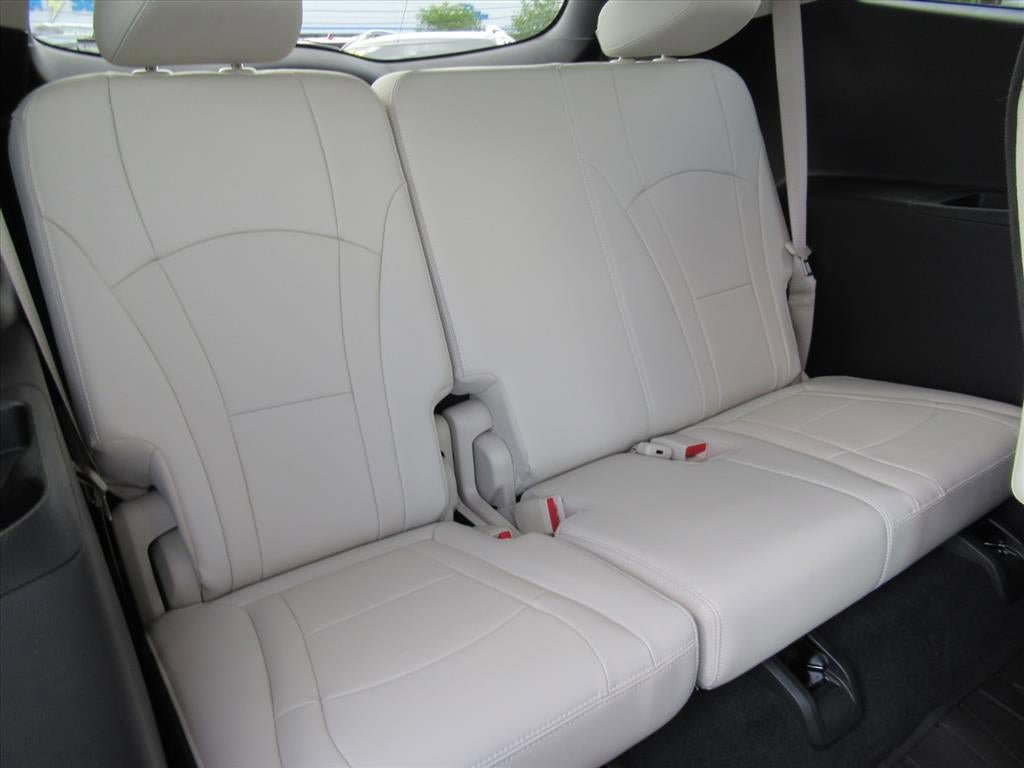 Used 2023 Buick Enclave Essence w/ Trailering Package, 5000 lbs. FWD image 34