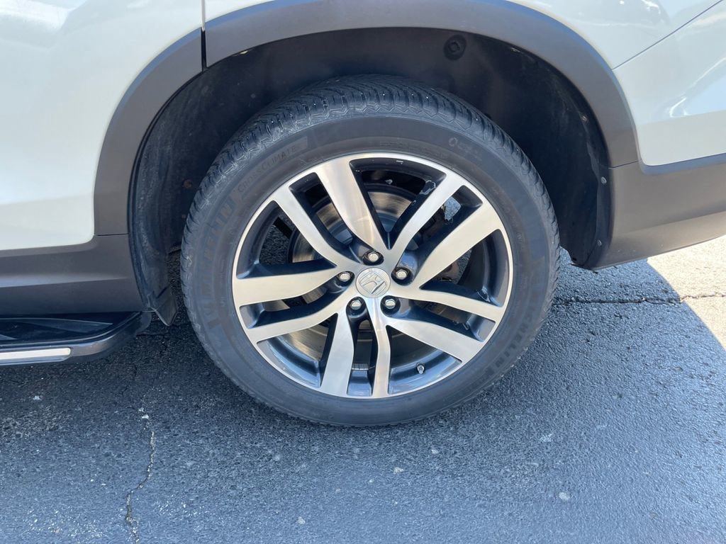 Used 2016 Honda Pilot Elite image 11