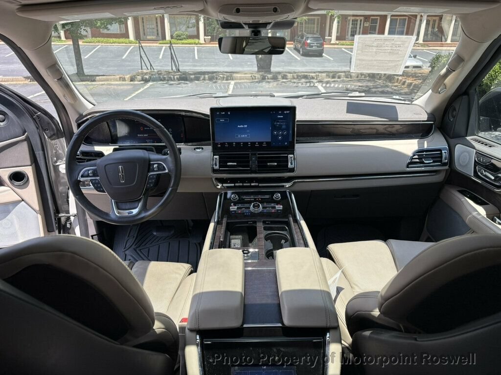 Used 2022 Lincoln Navigator Reserve AWD/4WD image 18