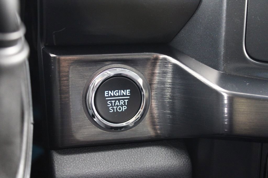 New 2026 Ford F250 Lariat w/ Black Appearance Package image 40