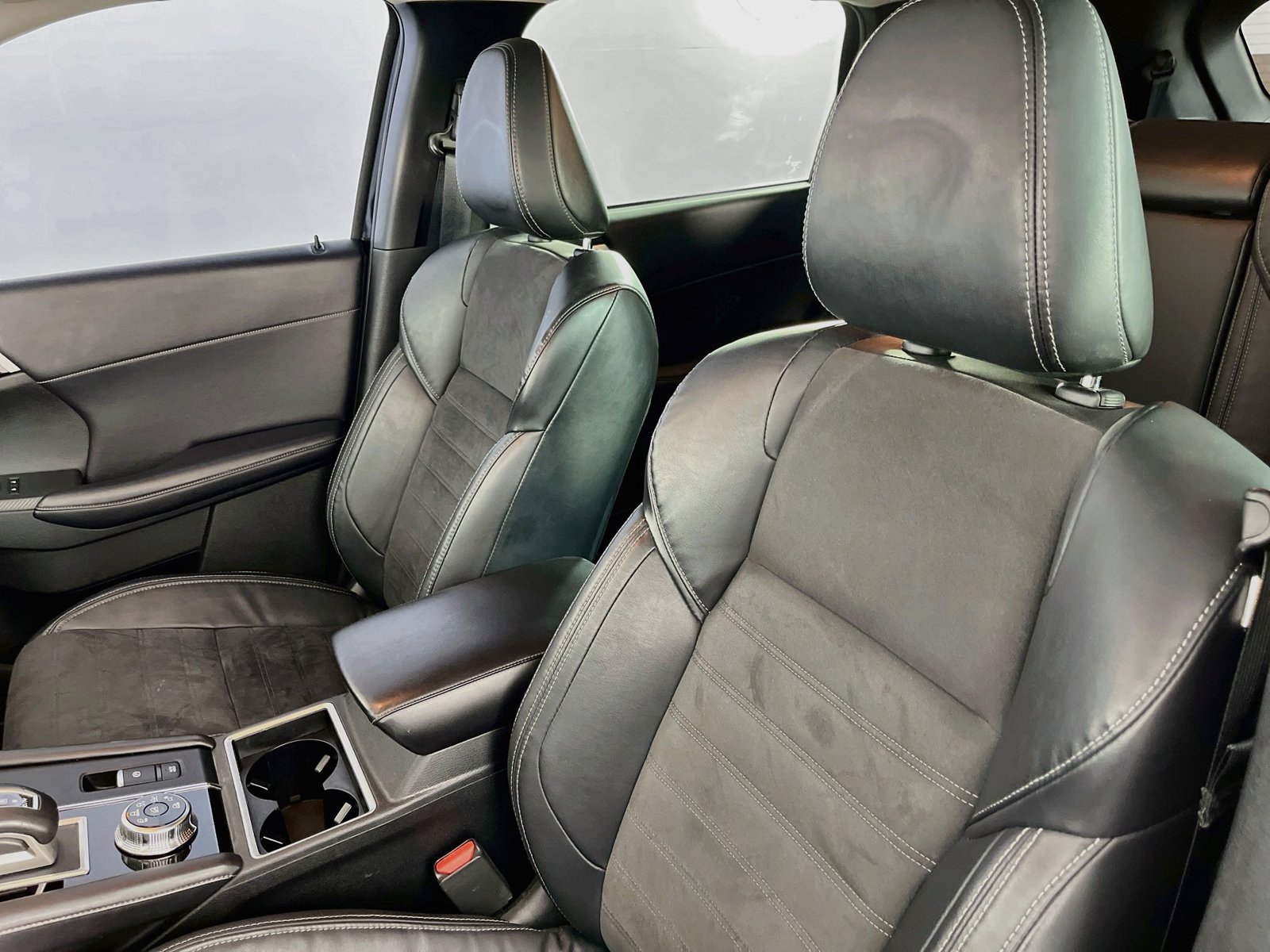 Used 2023 Mitsubishi Outlander SE AWD/4WD image 26