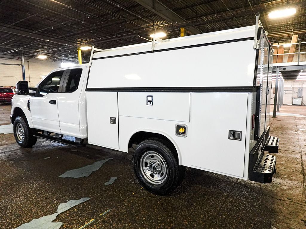 Used 2021 Ford F350 XL w/ Power Equipment Group AWD/4WD image 4