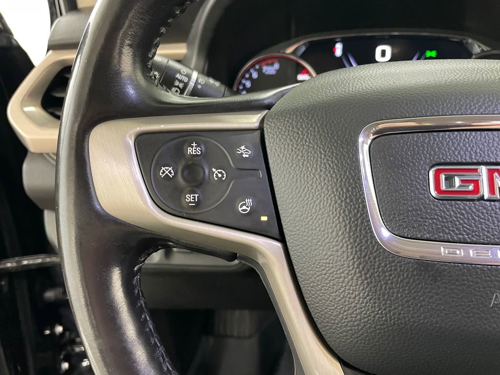 Certified 2021 GMC Acadia Denali w/ Denali Ultimate Package AWD/4WD image 24