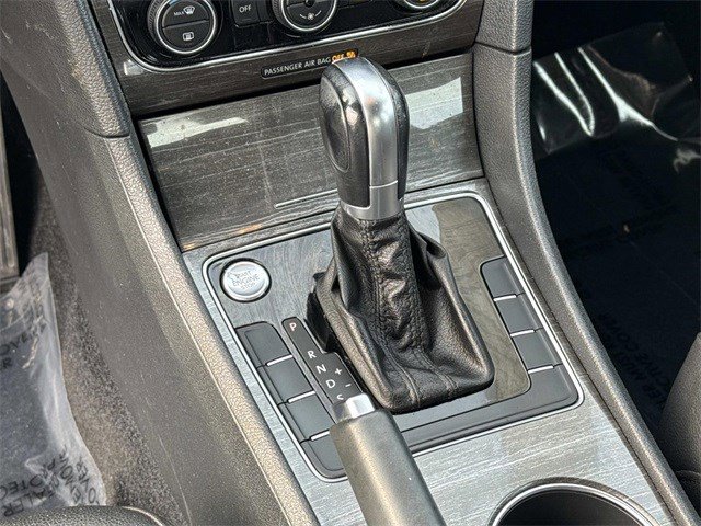 Used 2017 Volkswagen Passat 1.8T SE image 23