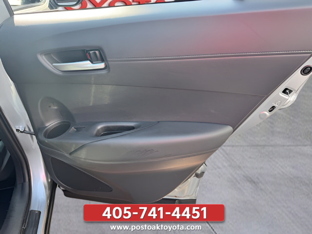 Used 2025 Toyota Corolla Cross XLE w/ Convenience Package AWD/4WD image 13