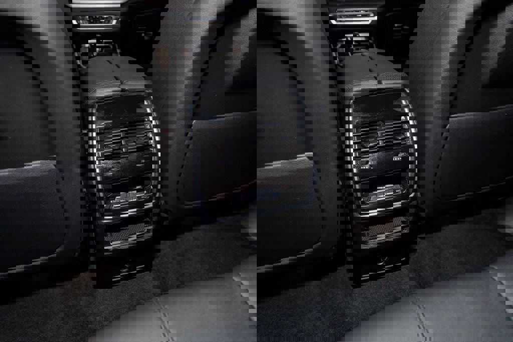 Used 2022 BMW X5 xDrive40i w/ Premium Package image 37