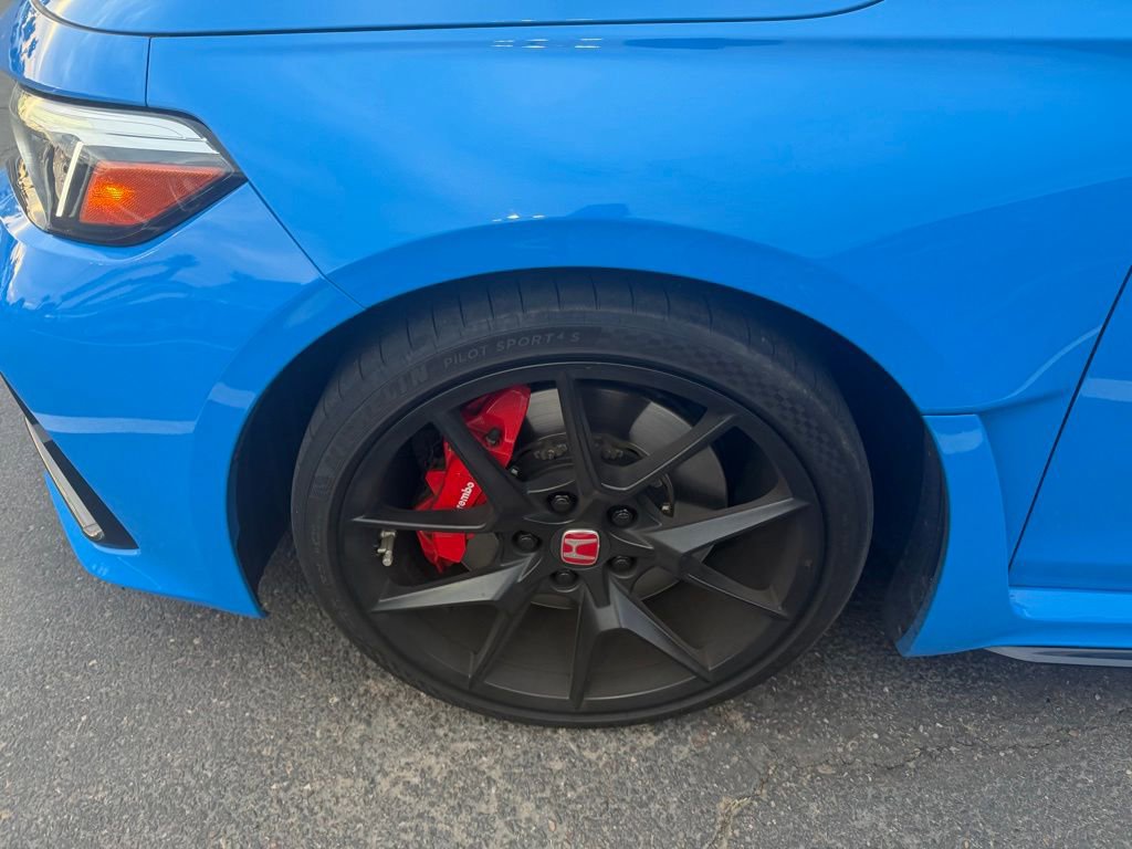 Used 2024 Honda Civic Type R image 11