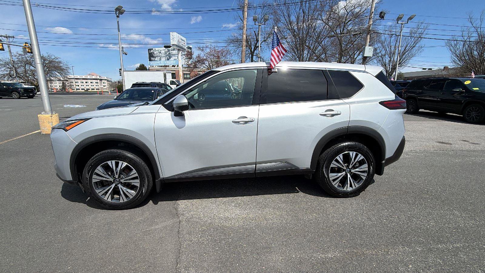 Used 2021 Nissan Rogue SV AWD/4WD image 4