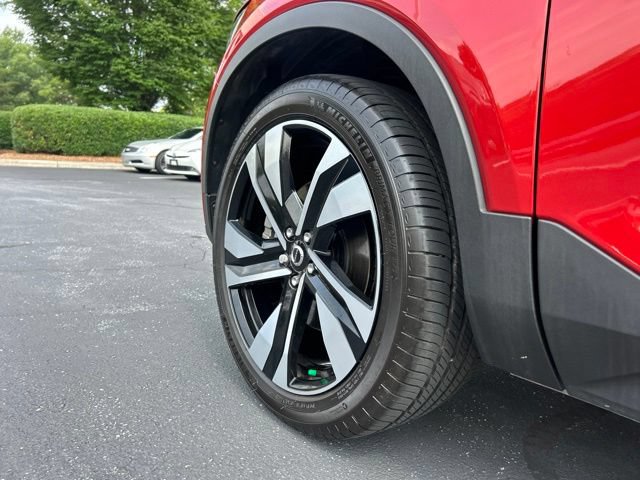Used 2023 Volvo XC40 B4 Ultimate w/ Protection Package Premier FWD image 13