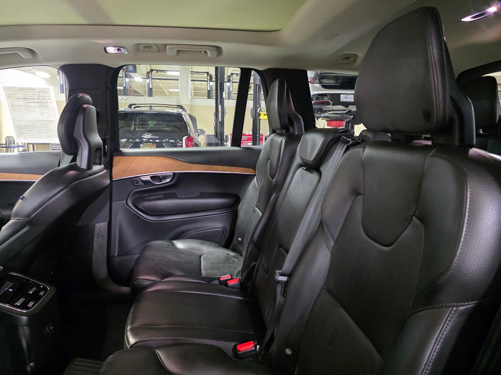 Used 2022 Volvo XC90 T8 Inscription Expression image 14
