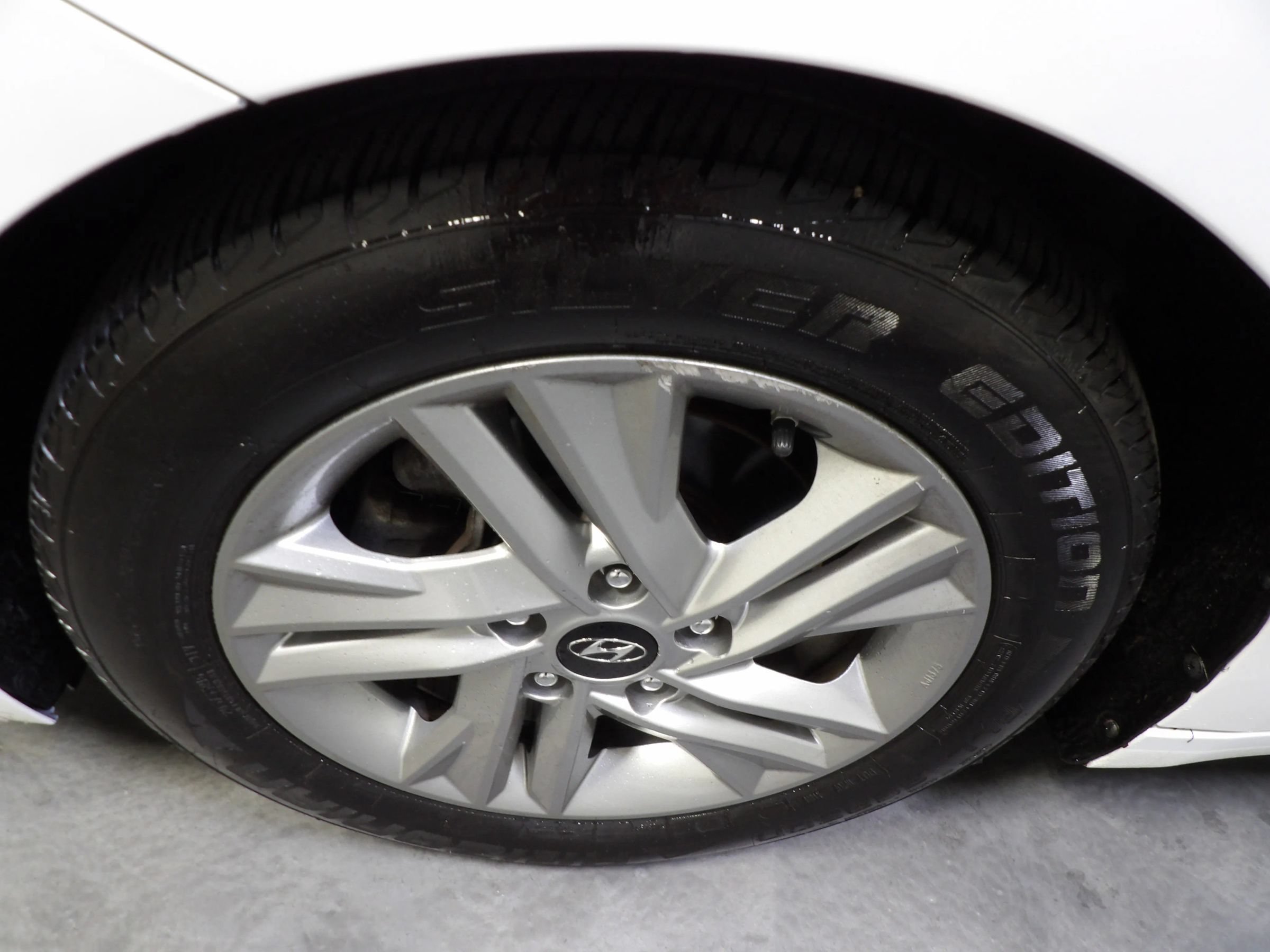 Used 2020 Hyundai Elantra Value Edition w/ Cargo Package (C1) FWD image 22
